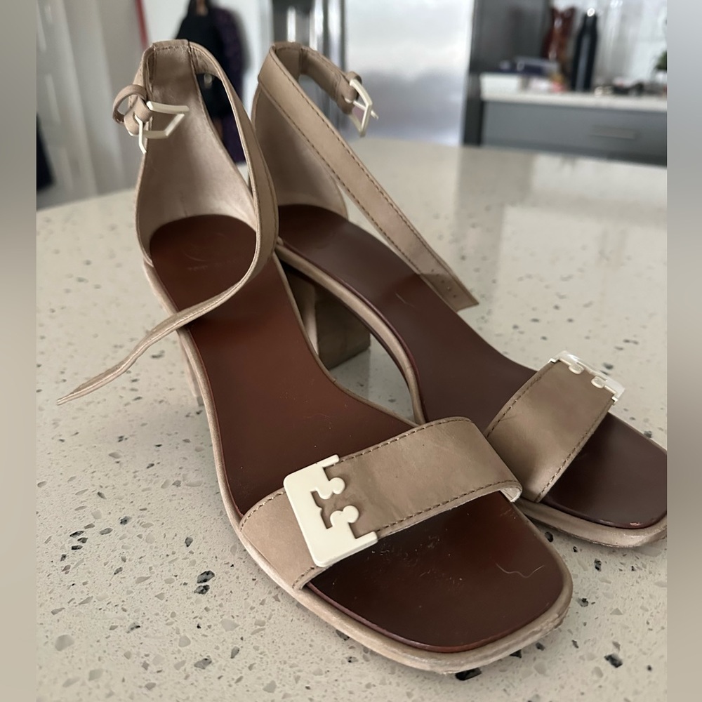 Tory Burch Gabrielle Sandals- NUDE